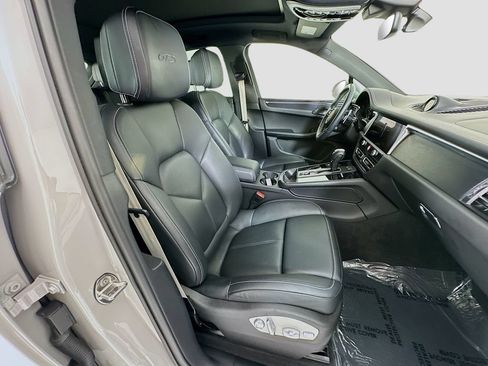 Certified 2024 Porsche Macan GTS AWD/4WD image 30