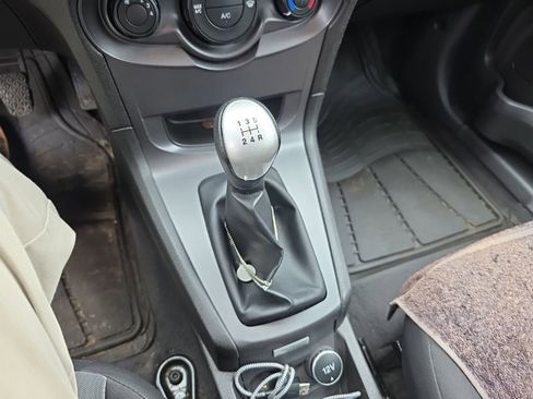 Used 2018 Ford Fiesta S FWD image 3