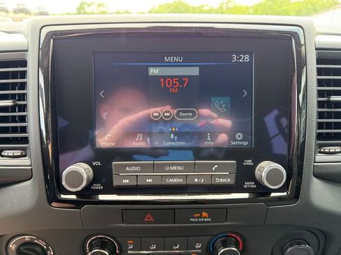 Used 2022 Nissan Frontier S w/ Technology Package AWD/4WD image 22