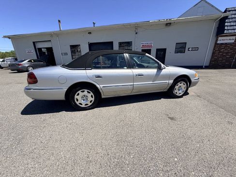 Used 1998 Lincoln Continental FWD image 26