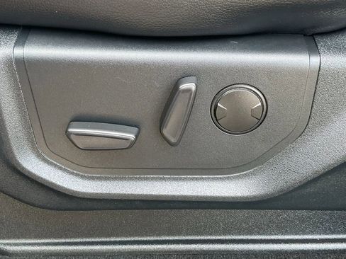 Used 2020 Ford F250 Lariat w/ Lariat Value Package image 27