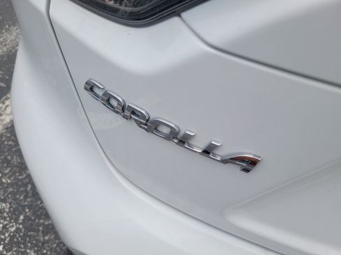 Used 2021 Toyota Corolla XSE FWD image 11