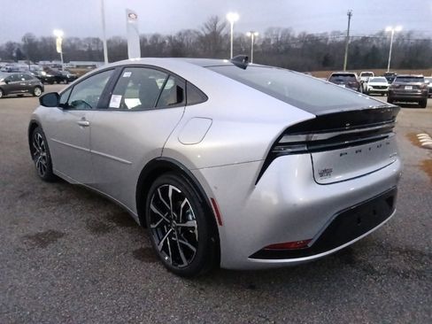 New 2026 Toyota Prius Plug-In Hybrid image 5