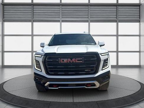 Used 2025 GMC Yukon AT4 Ultimate w/ LPO, Floor Liner Package AWD/4WD image 9