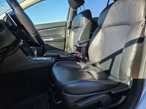Used 2014 Subaru Crosstrek Touring AWD/4WD image 17