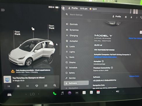 Used 2022 Tesla Model Y Long Range image 16