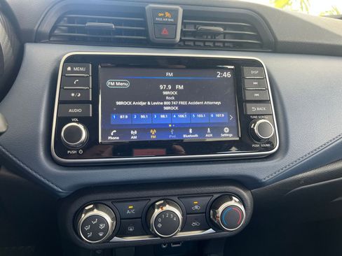 Used 2025 Nissan Versa SV w/ Trunk Package FWD image 20