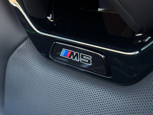 Used 2025 BMW M5 Touring image 14