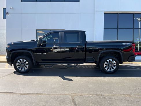 Used 2022 Chevrolet Silverado 2500 Custom w/ Custom Convenience Package AWD/4WD image 6