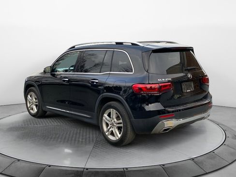 Certified 2023 Mercedes-Benz GLB 250 4MATIC image 5