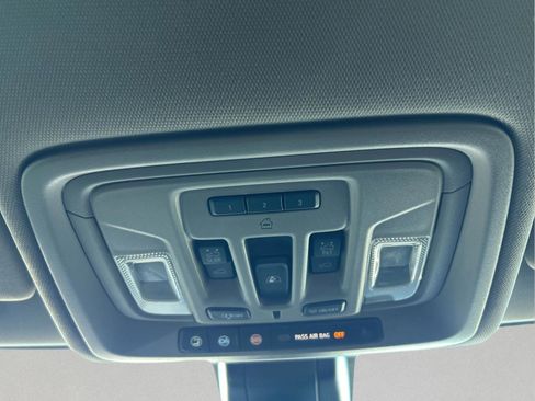 Used 2020 Chevrolet Silverado 1500 LTZ w/ LTZ Premium Package image 25