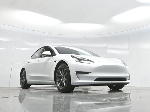 Used 2022 Tesla Model 3 Long Range image 56
