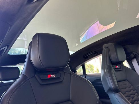 New 2026 Audi RS e-tron GT performance image 15