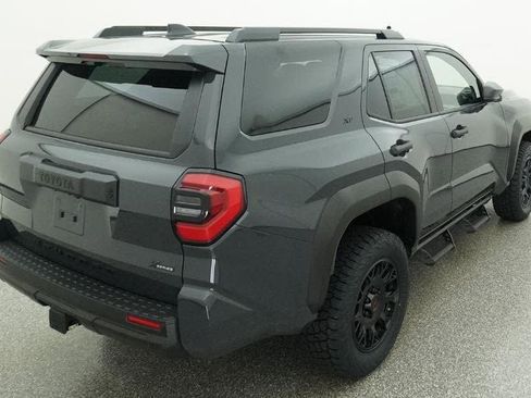 New 2026 Toyota 4Runner SR5 AWD/4WD image 8