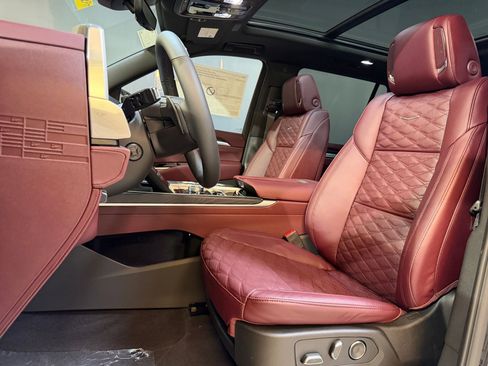 New 2026 Cadillac Escalade Sport w/ Touring Package AWD/4WD image 4