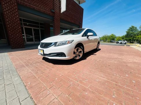 Used 2015 Honda Civic LX image 3