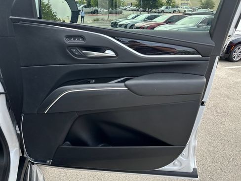 Used 2022 Cadillac Escalade Sport w/ Touring Package AWD/4WD image 39