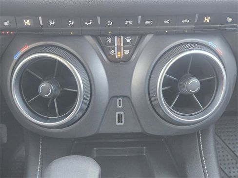 Used 2023 Chevrolet Blazer LT w/ Convenience Package image 18