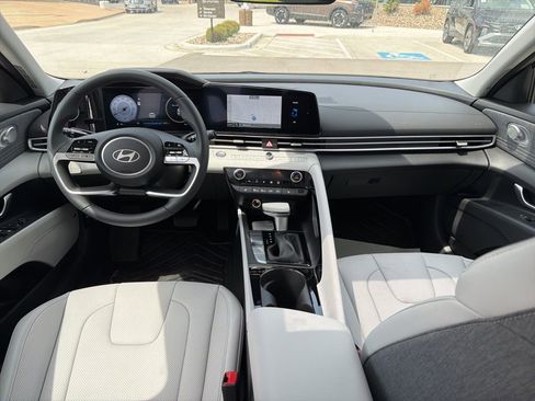 New 2026 Hyundai Elantra Limited FWD image 16