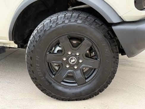 Used 2025 Ford Bronco Big Bend AWD/4WD image 2