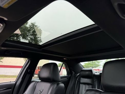 Used 2023 Chrysler 300 S image 23