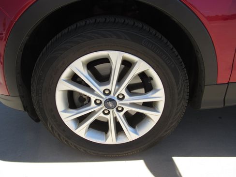 Used 2019 Ford Escape SEL AWD/4WD image 5