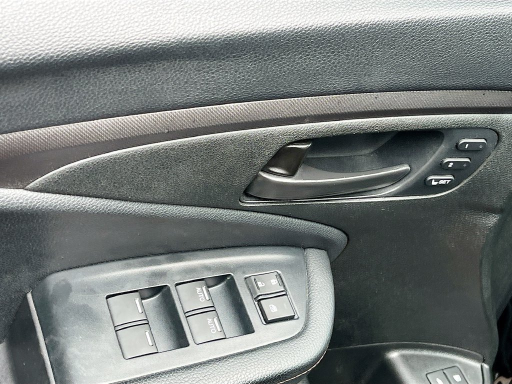 Used 2022 Honda Pilot TrailSport image 18