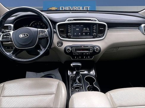 Used 2019 Kia Sorento EX FWD image 7