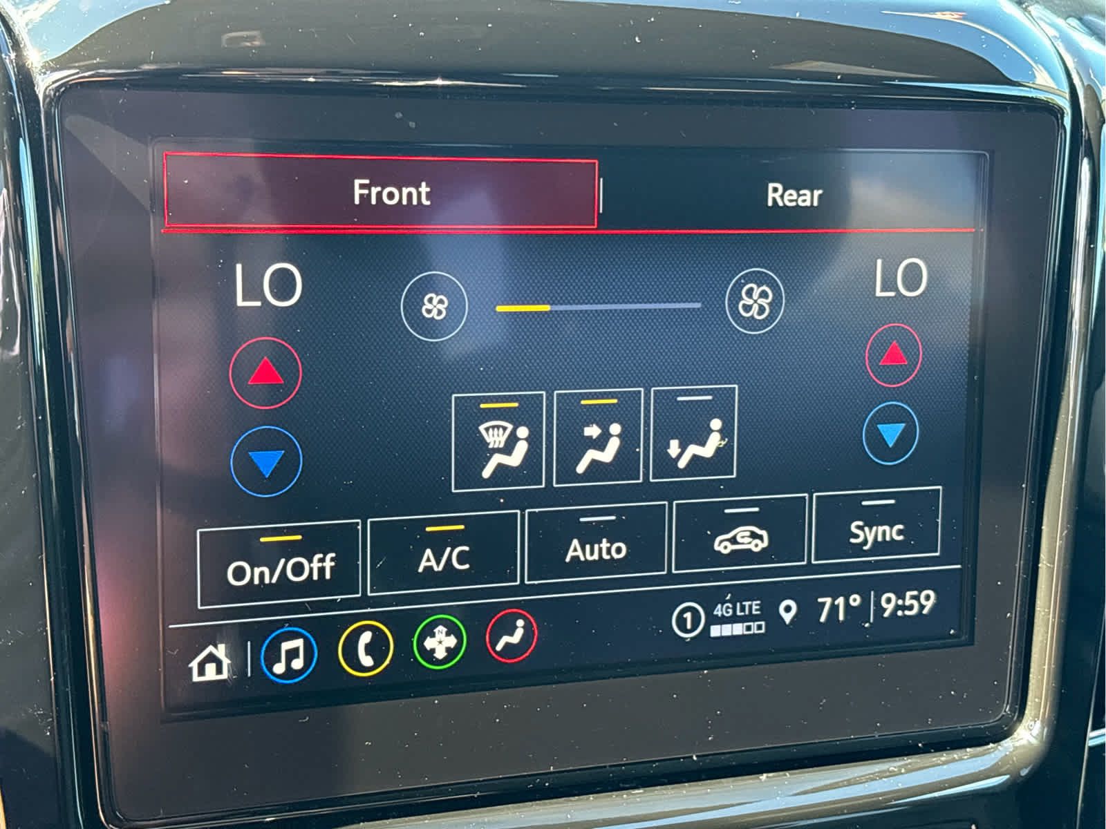 Certified 2023 Chevrolet Traverse LT FWD image 16