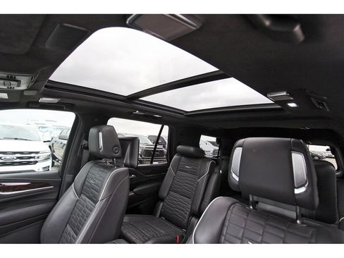Used 2021 Cadillac Escalade Sport Platinum AWD/4WD image 30