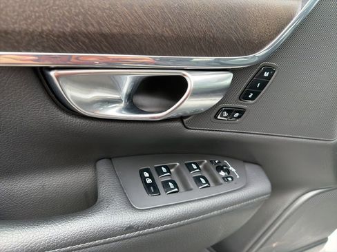 Used 2018 Volvo V90 T6 Cross Country w/ Convenience Package image 27