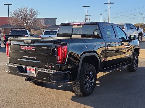 Used 2024 GMC Sierra 1500 AT4X image 4