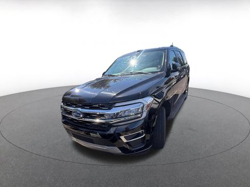 Used 2024 Ford Expedition Limited AWD/4WD image 8