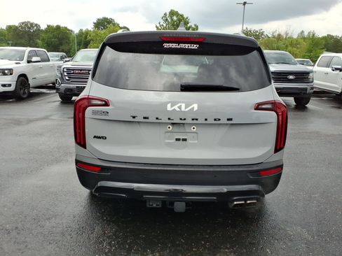Used 2022 Kia Telluride EX w/ EX Premium Package AWD/4WD image 4