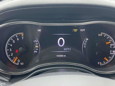 Used 2020 Jeep Grand Cherokee High Altitude AWD/4WD image 21