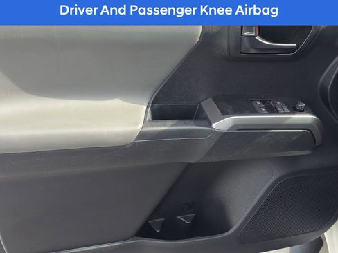 Used 2022 Toyota Tacoma SR5 image 17