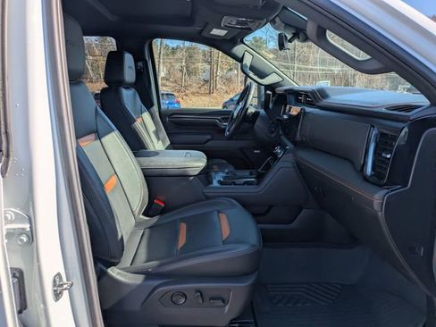 Used 2024 GMC Sierra 2500 AT4 w/ AT4 Premium Plus Package image 36