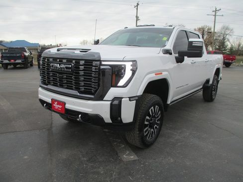 Certified 2024 GMC Sierra 3500 Denali Ultimate image 11
