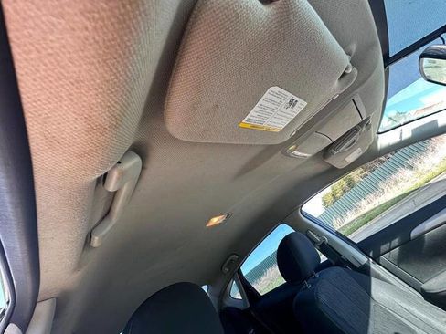 Used 2014 Nissan Sentra SV FWD image 32