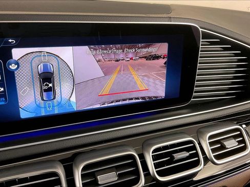 Used 2026 Mercedes-Benz GLS 450 4MATIC image 20