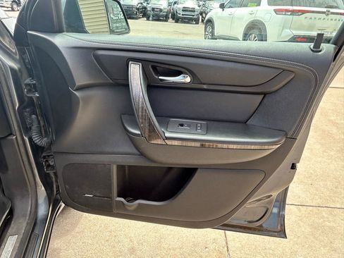 Used 2013 GMC Acadia SLT AWD/4WD image 17