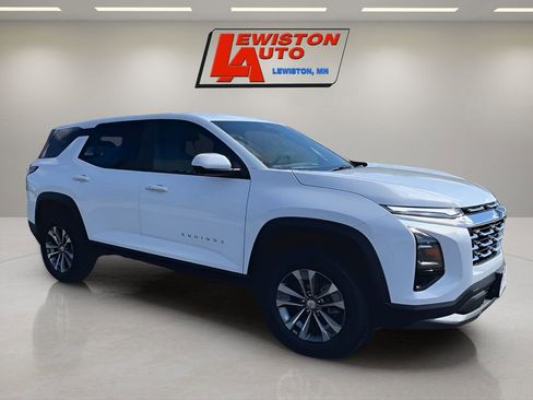 New 2026 Chevrolet Equinox LT w/ Convenience Package II image 2