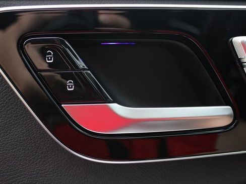 Used 2024 Mercedes-Benz C 300 4MATIC Sedan image 15