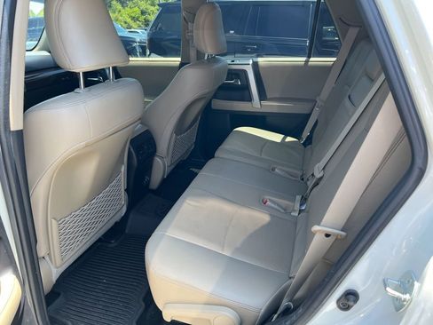 Used 2021 Toyota 4Runner Limited AWD/4WD image 12