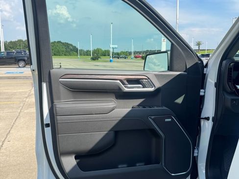 New 2026 GMC Sierra 1500 SLT w/ SLT Premium Plus Package image 10