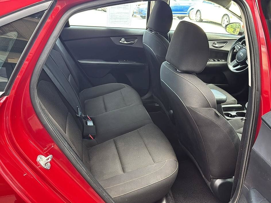 Used 2021 Kia Forte LXS FWD image 28