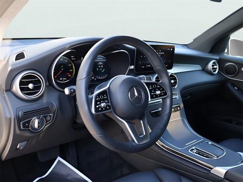 Certified 2021 Mercedes-Benz GLC 300 4MATIC image 19