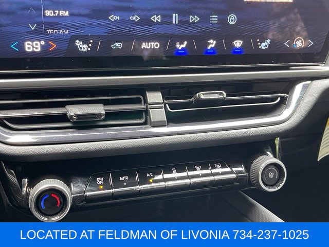 Certified 2024 Chevrolet Equinox EV RS FWD image 16