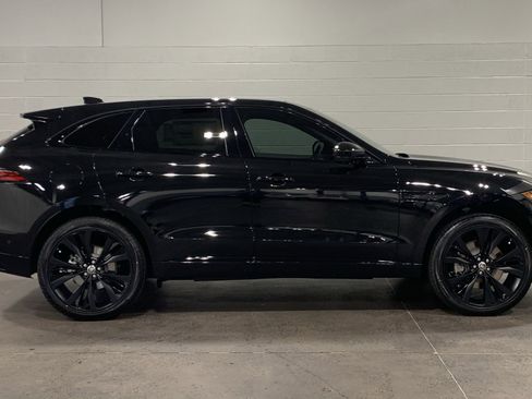 New 2026 Jaguar F-PACE R-Dynamic S image 13