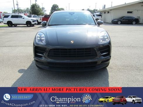 Used 2020 Porsche Macan AWD/4WD image 2